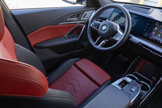 Certified 2025 BMW X2 xDrive28i w/ Premium Package image 23