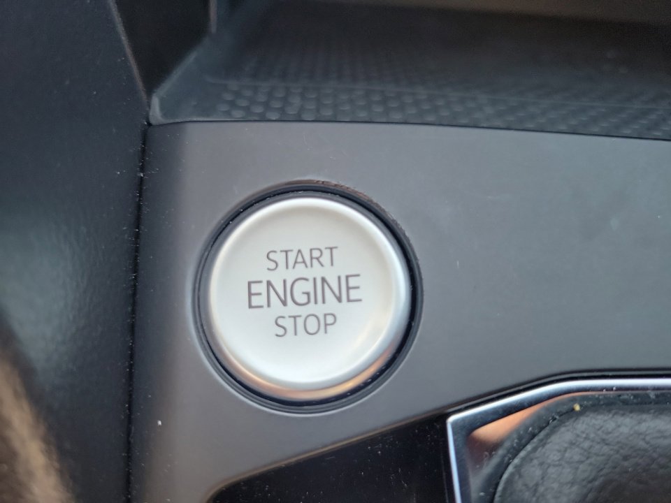 Used 2022 Volkswagen Taos SE image 23