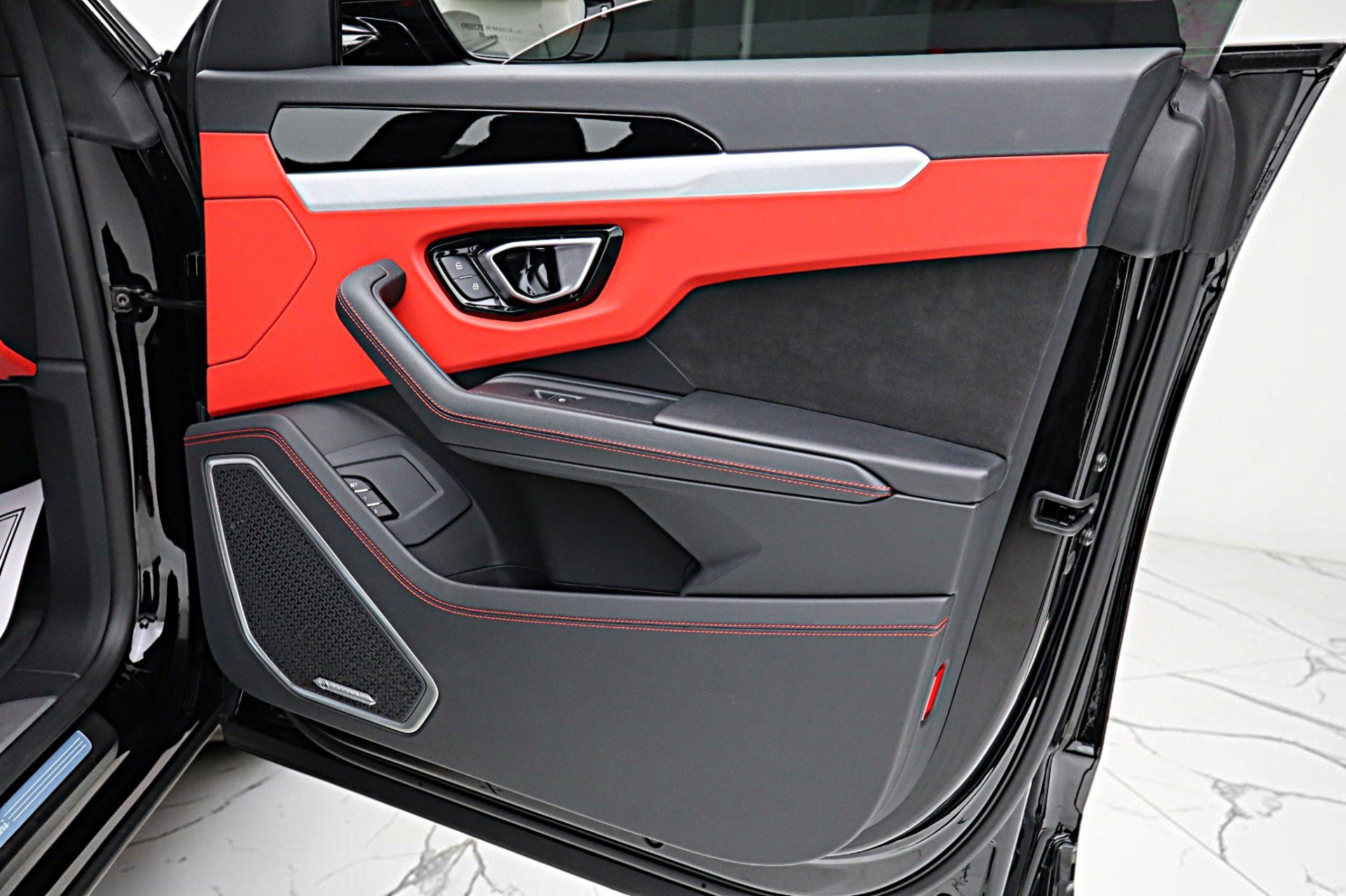 Used 2024 Lamborghini Urus S AWD/4WD image 50