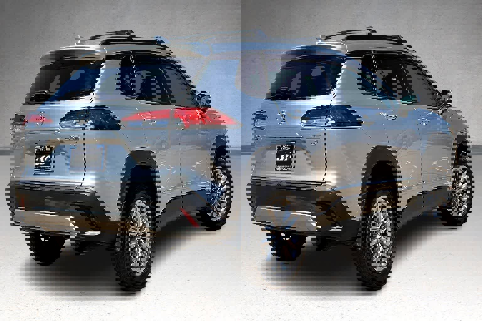 Used 2022 Toyota Corolla Cross LE image 21