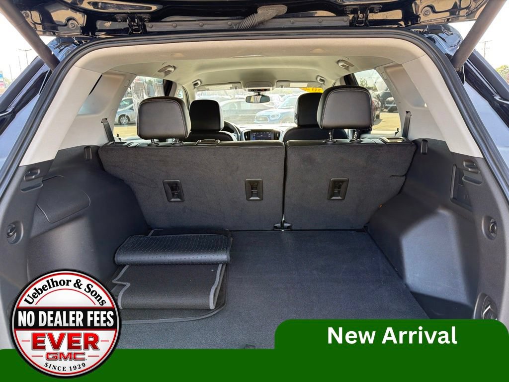 Used 2024 GMC Terrain SLT AWD/4WD image 9