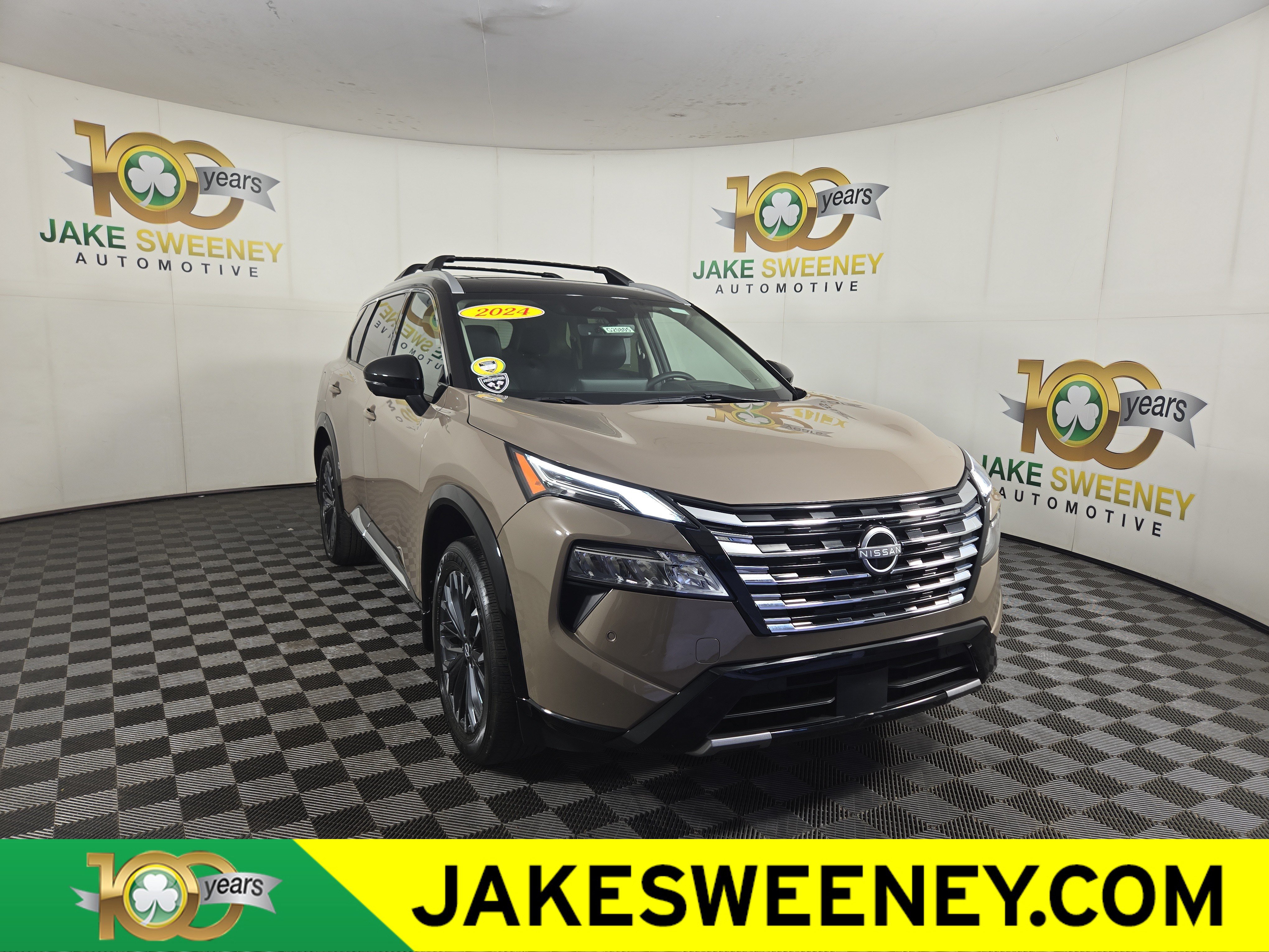 Used 2024 Nissan Rogue Platinum w/ Platinum Premium Package AWD/4WD image 1