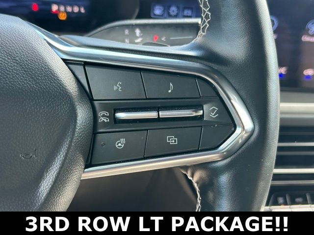 Used 2025 Chevrolet Traverse LT FWD image 23