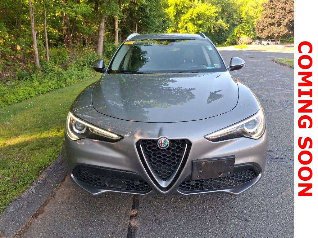Used 2018 Alfa Romeo Stelvio Ti AWD/4WD image 3