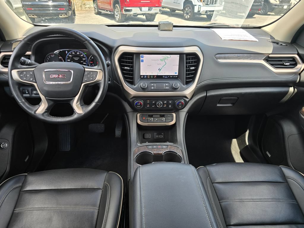 Used 2023 GMC Acadia Denali w/ Denali Technology Package AWD/4WD image 5