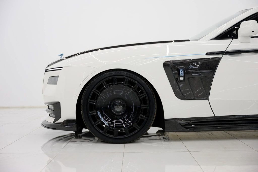 Used 2025 Rolls-Royce Spectre AWD/4WD image 18