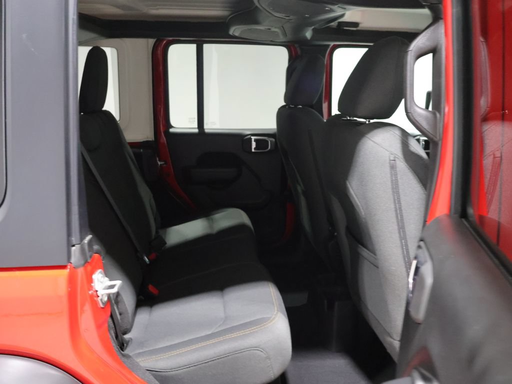 Used 2025 Jeep Wrangler Unlimited Sport AWD/4WD image 18