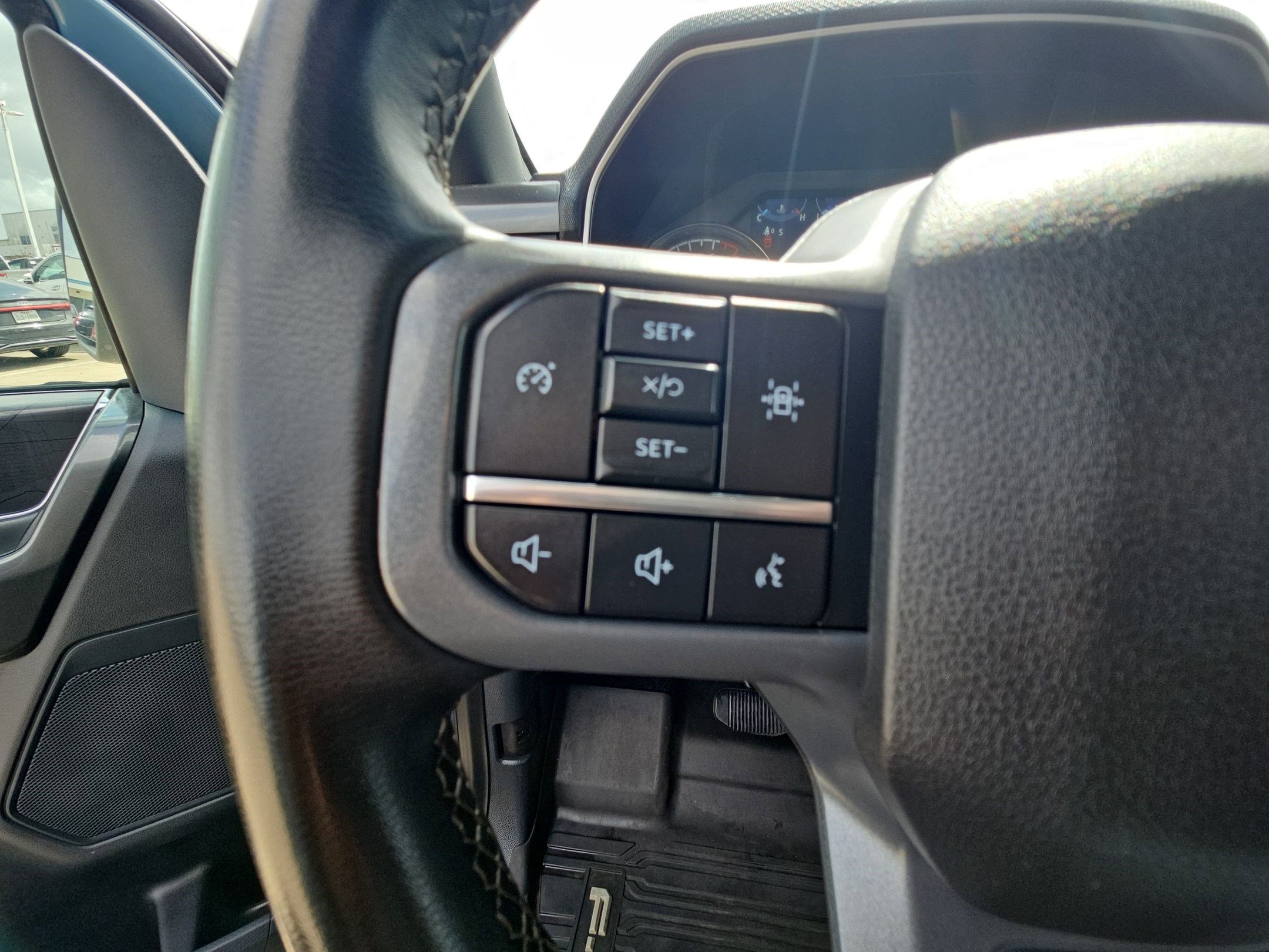 Used 2023 Ford F150 XLT w/ Equipment Group 302A High image 18