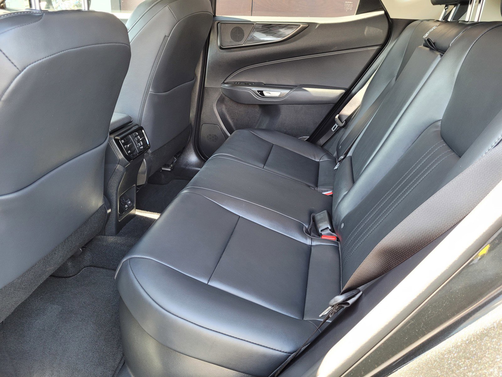 Certified 2025 Lexus NX 350h AWD w/ Cold Area Package image 27