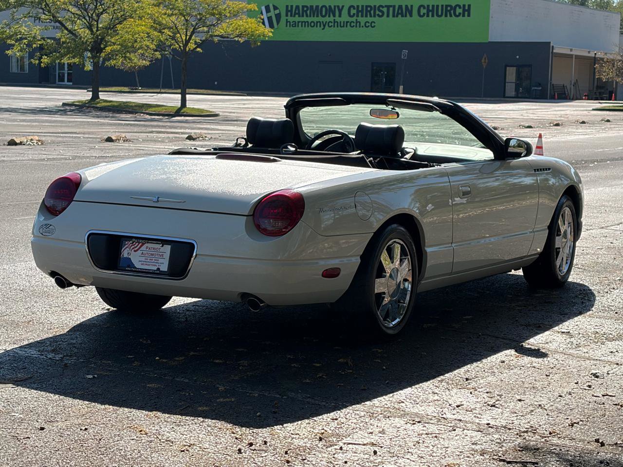 Used 2002 Ford Thunderbird Deluxe RWD image 8