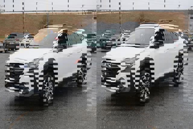 Certified 2025 Subaru Outback Limited w/ Popular Package #2 image 4