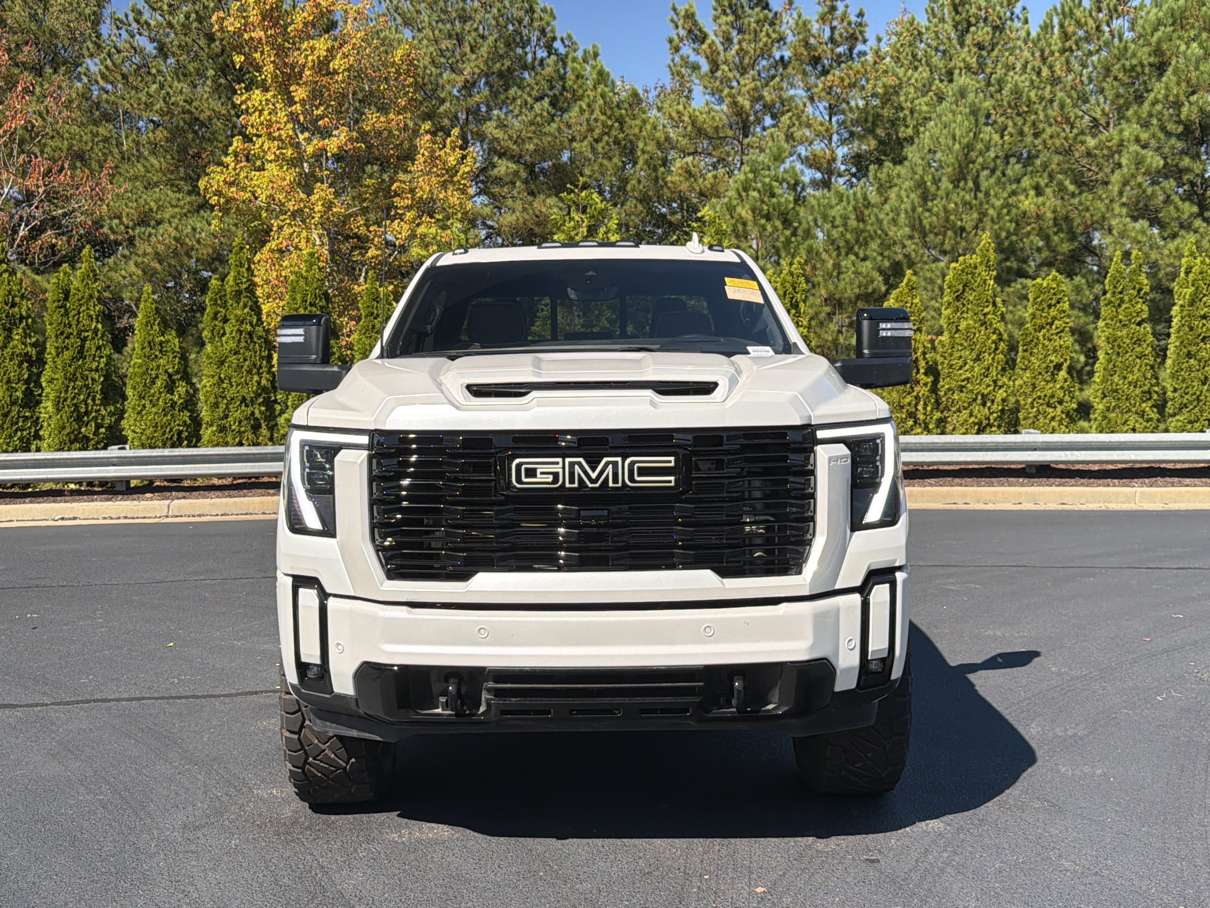 Used 2024 GMC Sierra 3500 Denali Ultimate AWD/4WD image 10