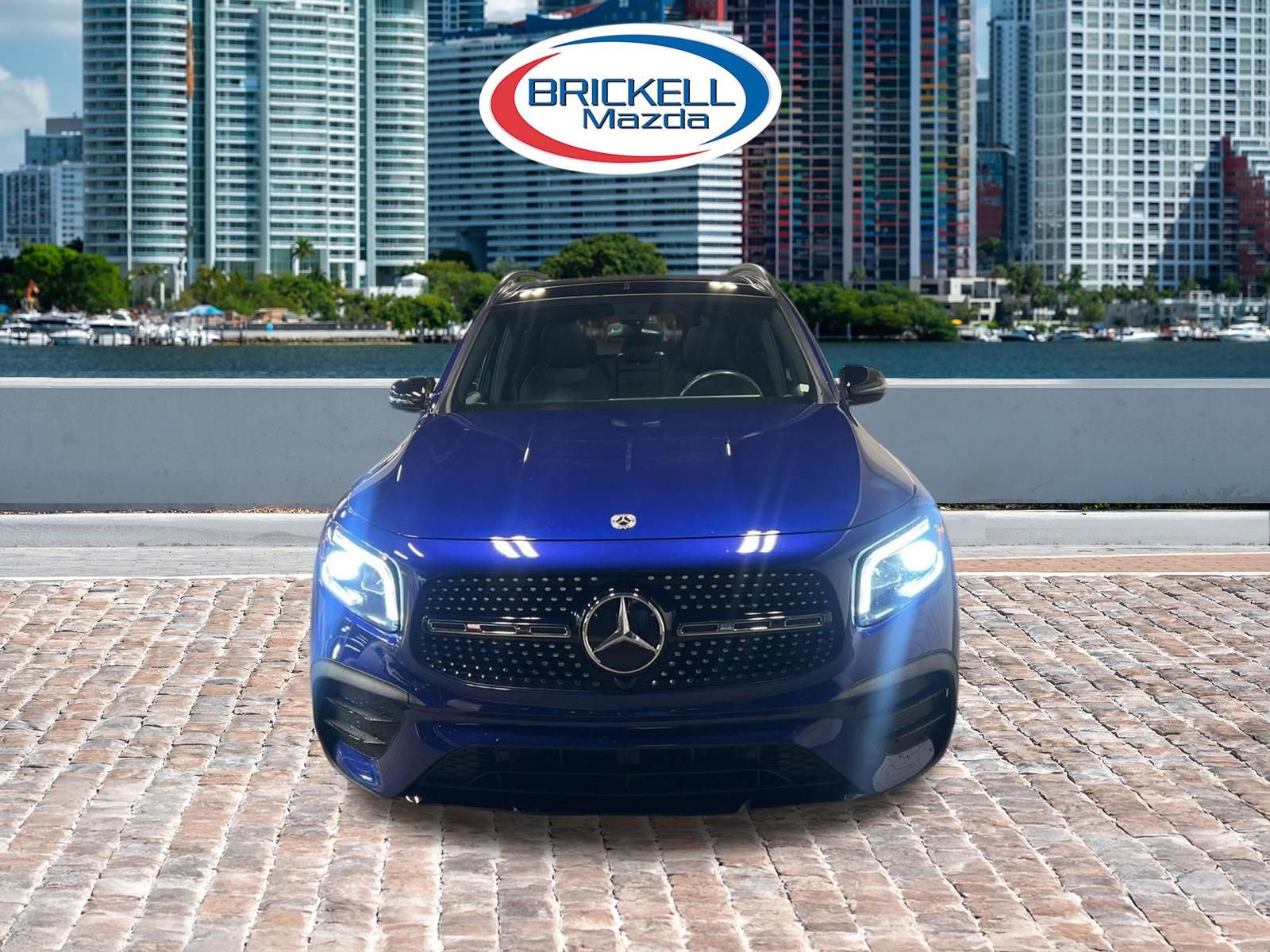 Used 2023 Mercedes-Benz GLB 250 image 2