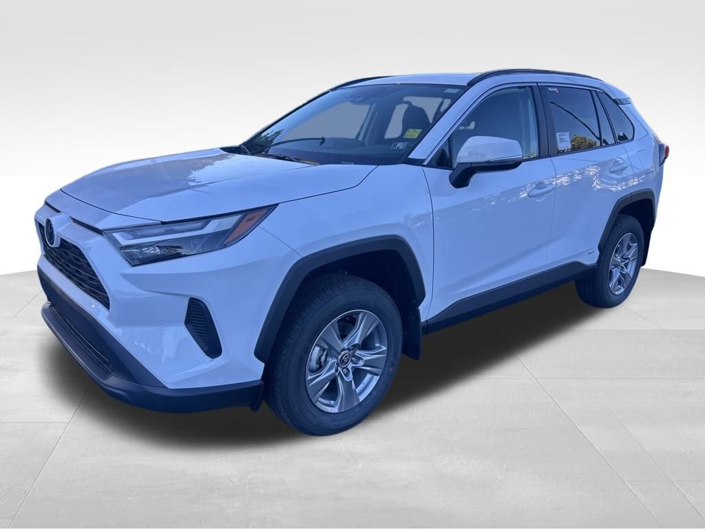 New 2025 Toyota RAV4 XLE