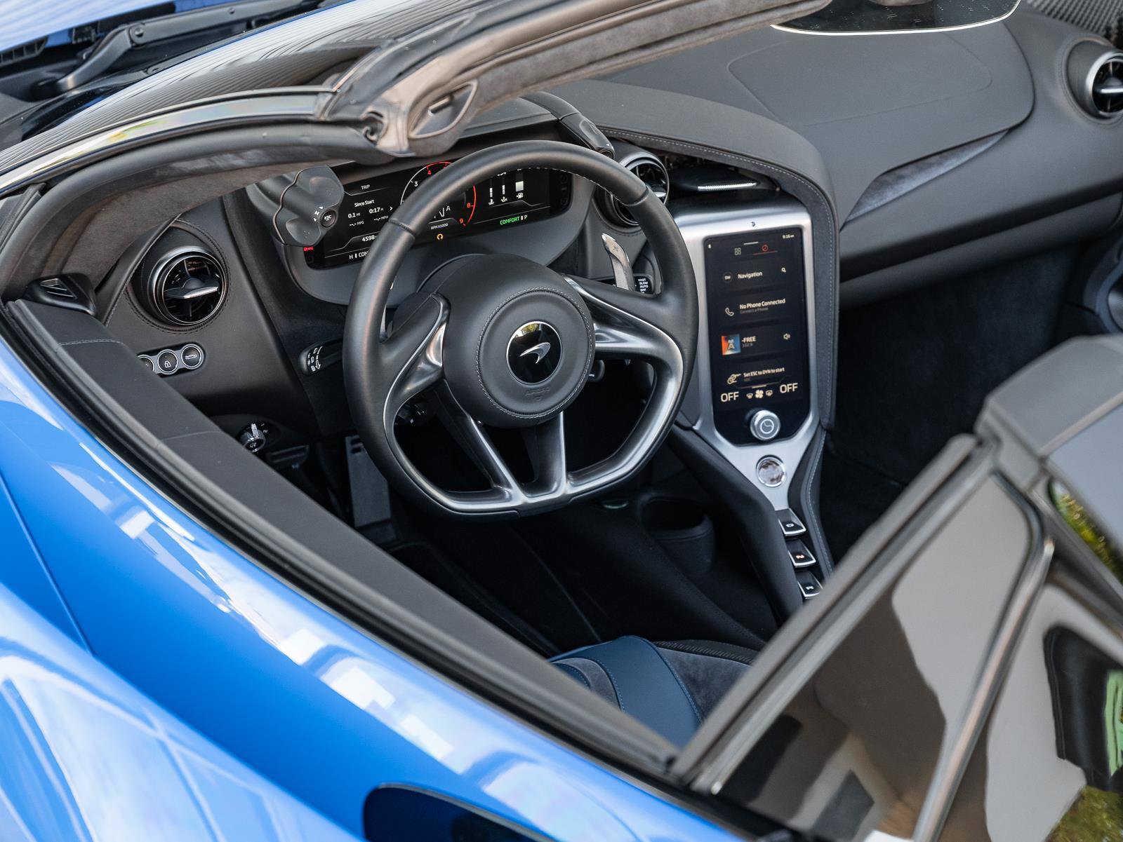 Used 2024 McLaren 750S Spider image 14