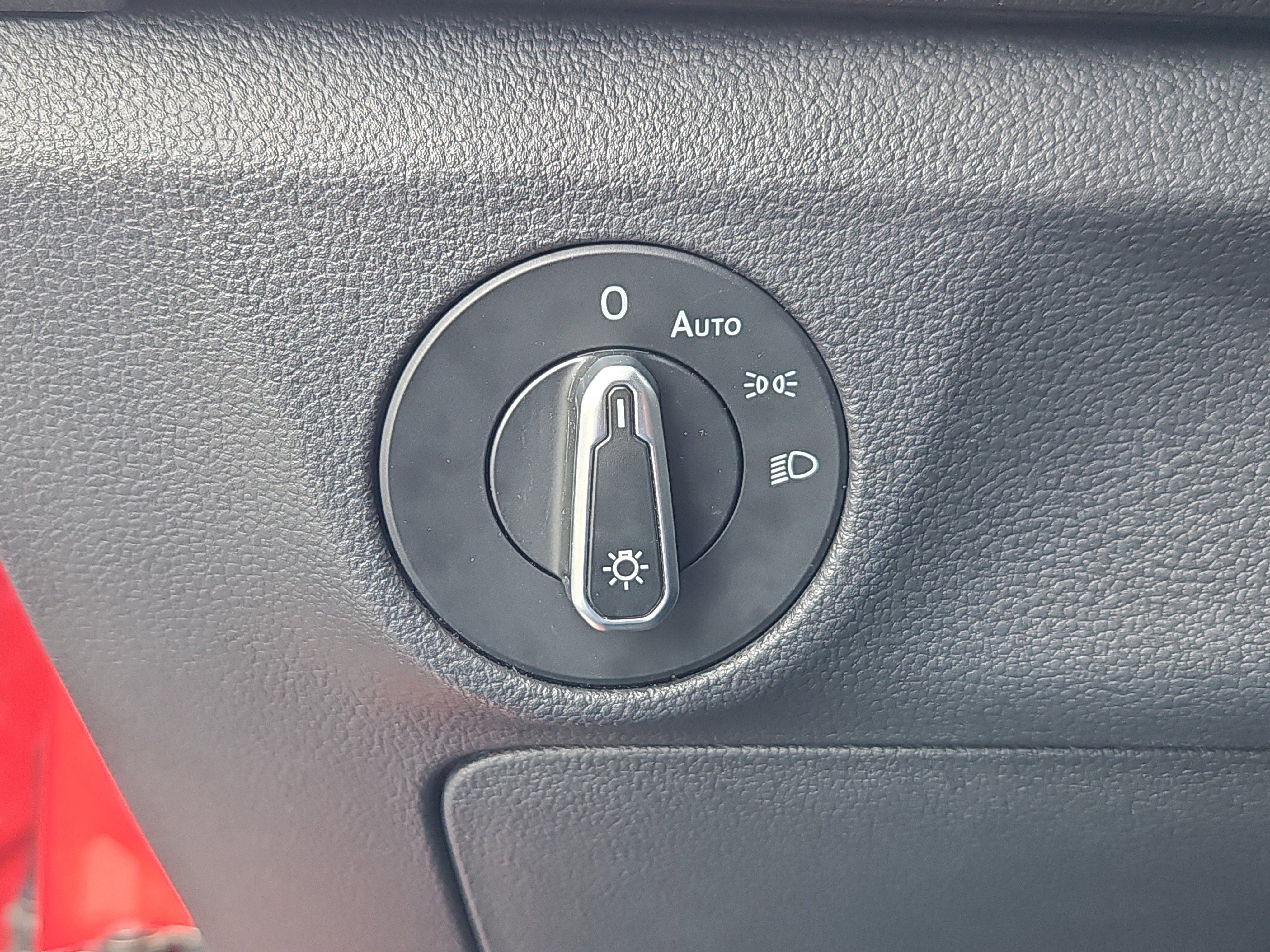 Certified 2023 Volkswagen Jetta SE FWD image 10