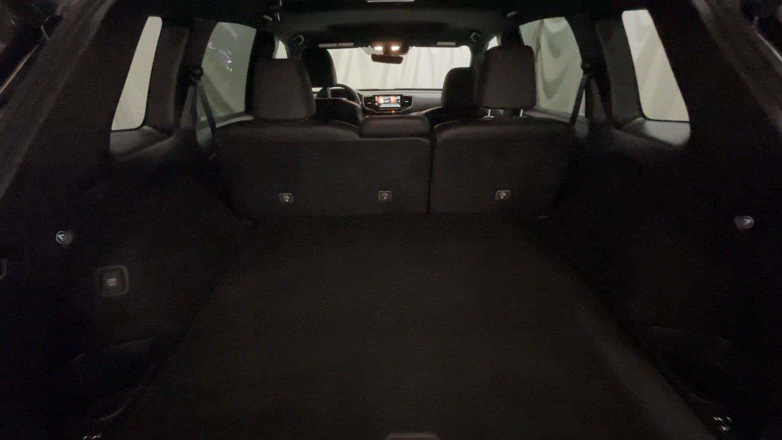 Certified 2024 Honda Passport EX-L image 19