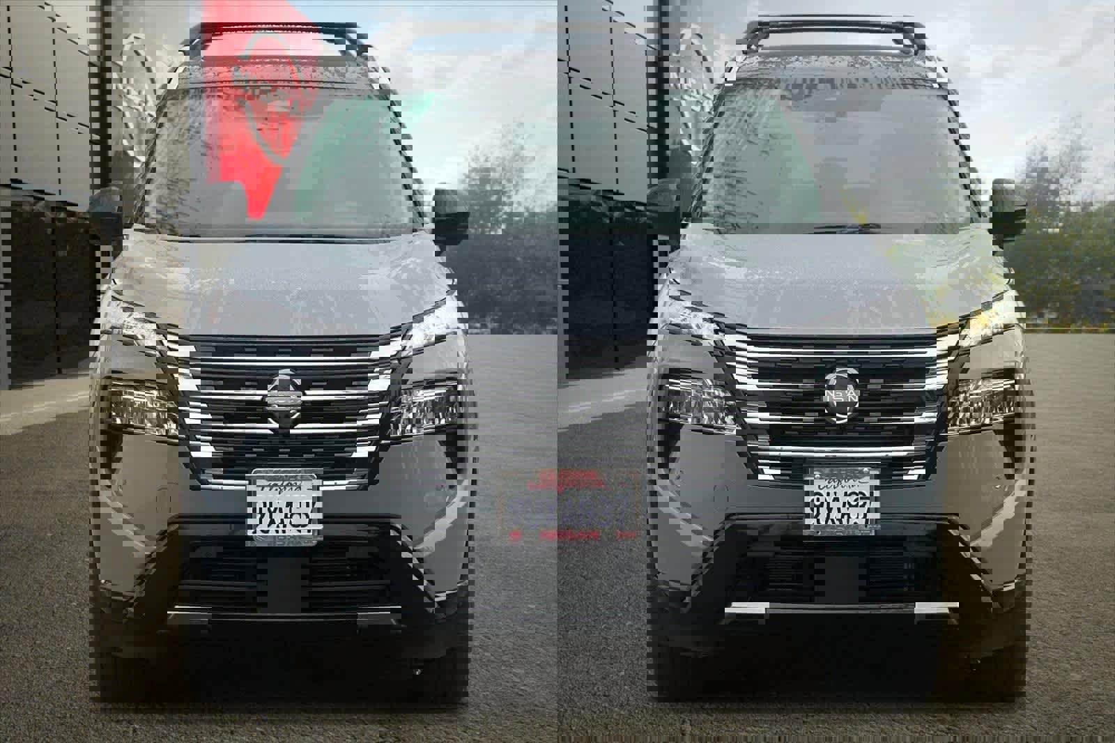 Certified 2025 Nissan Rogue Platinum w/ Platinum Premium Package image 11