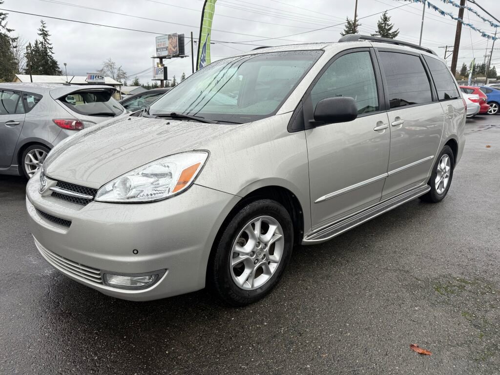 Used 2005 Toyota Sienna XLE Limited image 3