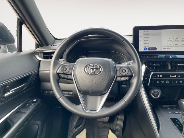 Used 2024 Toyota Venza Nightshade AWD/4WD image 12