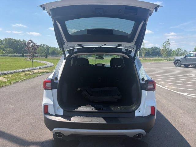 Used 2023 Ford Escape Active FWD image 9
