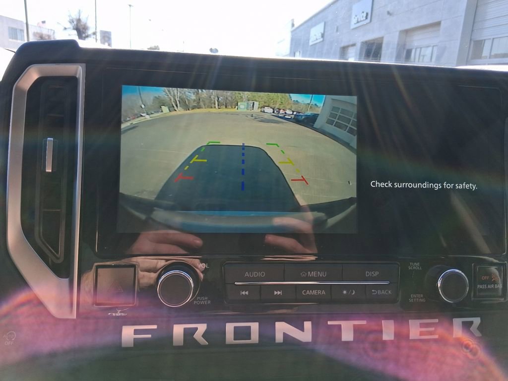 Certified 2025 Nissan Frontier SV w/ SV Convenience Package image 18