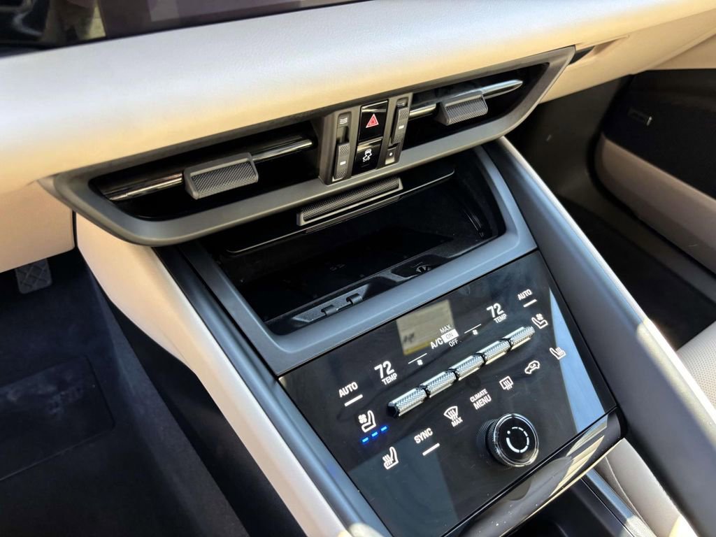 Used 2024 Porsche Macan 4 Electric image 34