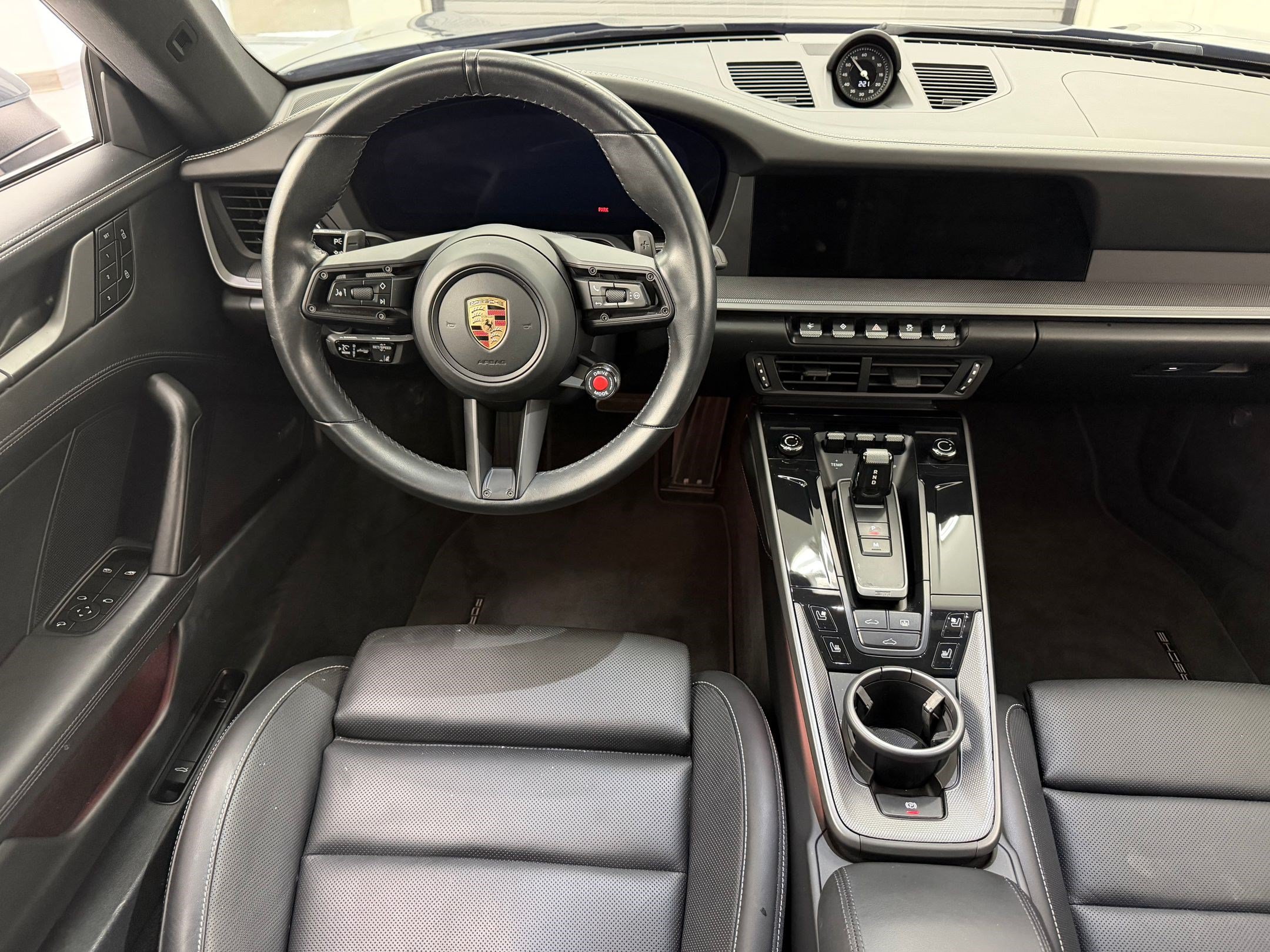 Certified 2025 Porsche 911 Carrera RWD image 17