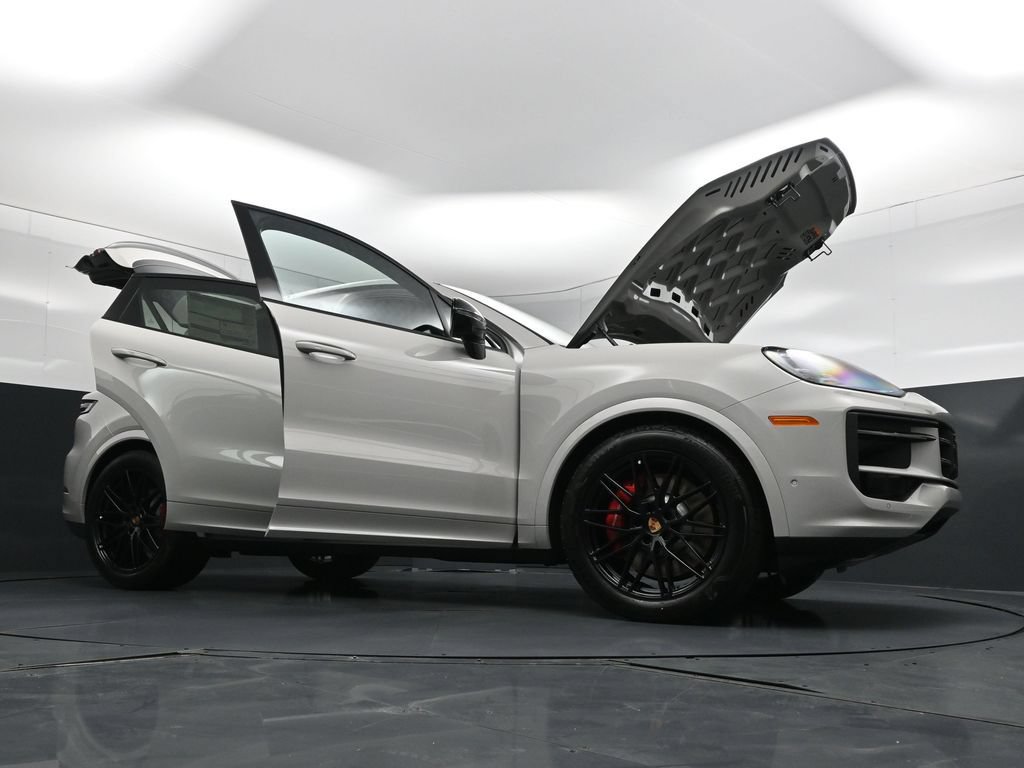 New 2026 Porsche Cayenne S AWD/4WD image 34
