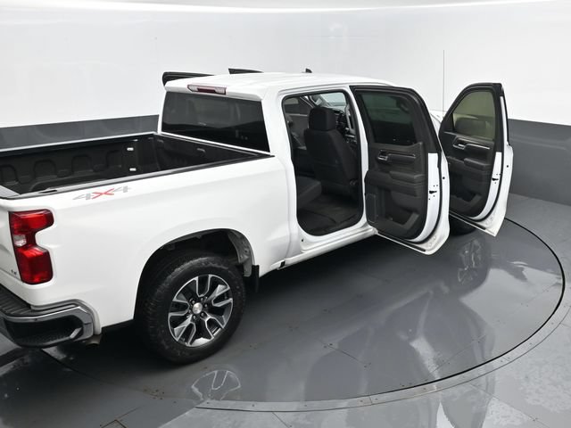 Used 2023 Chevrolet Silverado 1500 LT AWD/4WD image 25