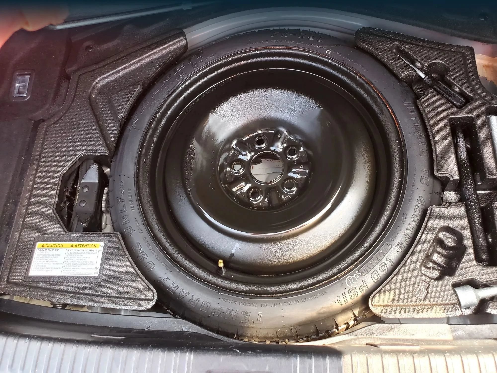 Used 2019 Lexus IS 300 AWD image 38