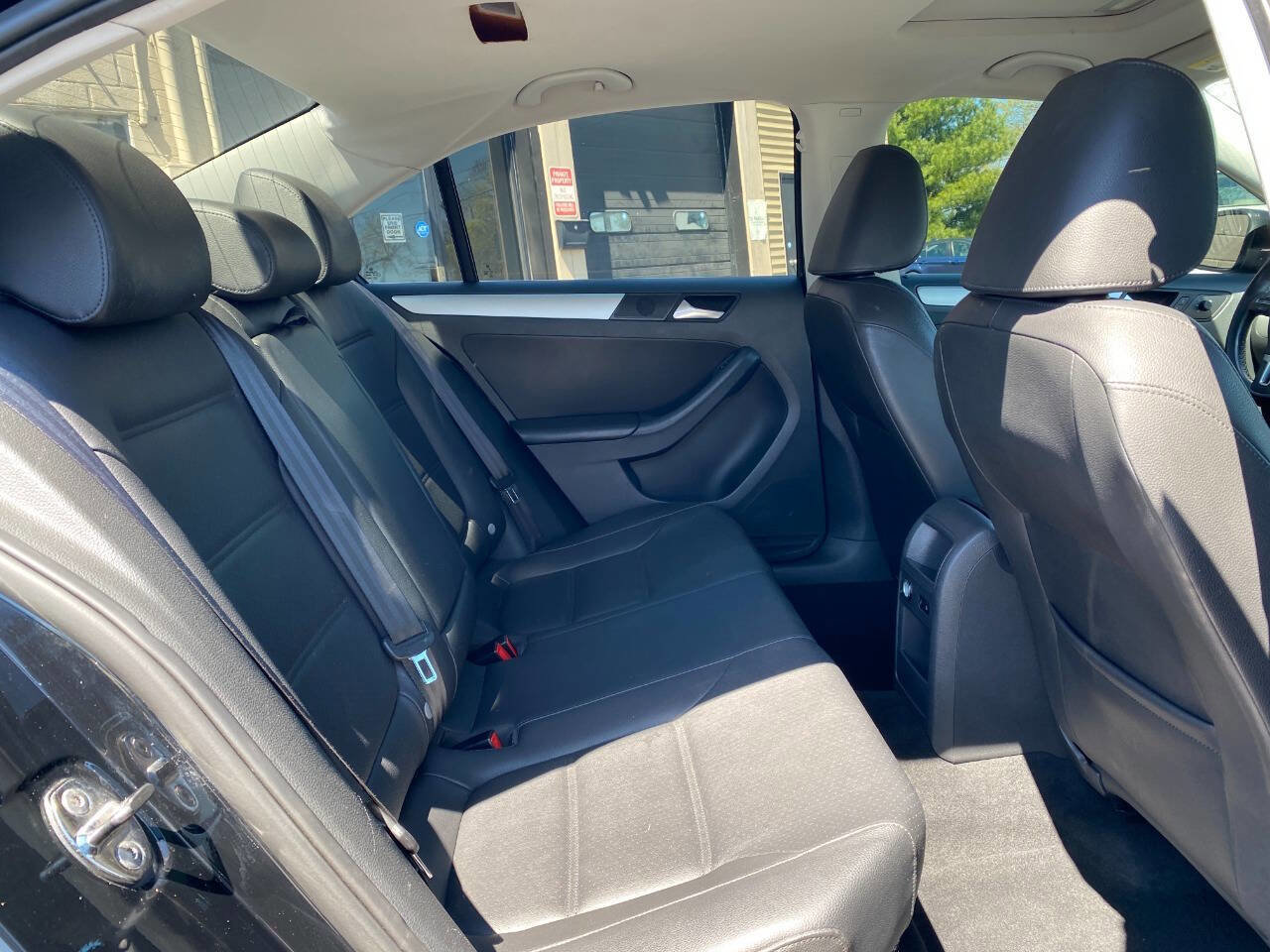 Used 2013 Volkswagen Jetta SE image 25