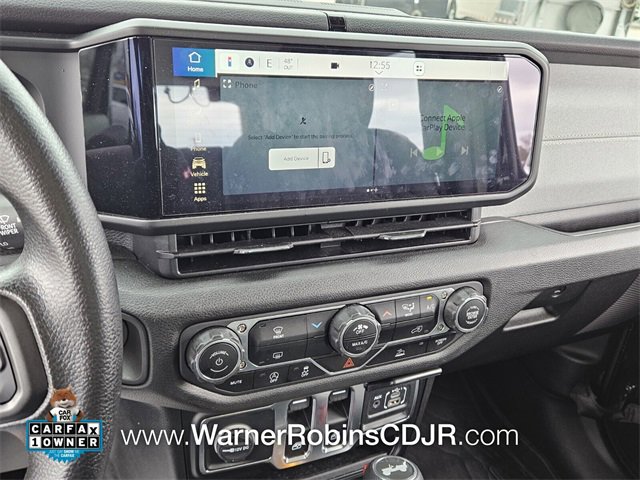 Used 2025 Jeep Wrangler Sport image 18