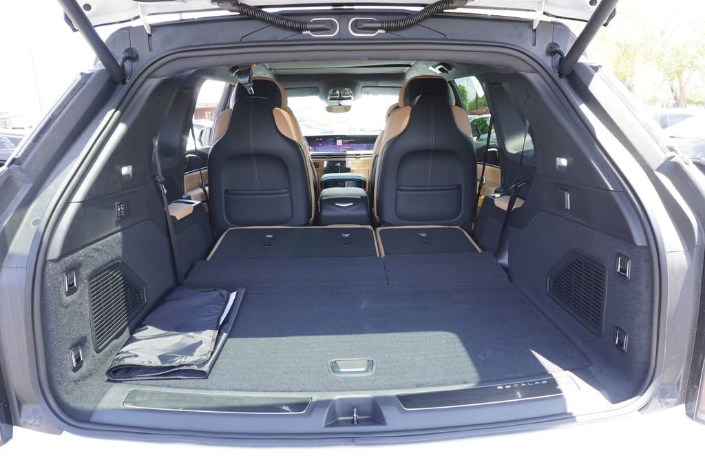 New 2025 Cadillac Escalade IQ Luxury 2 image 7