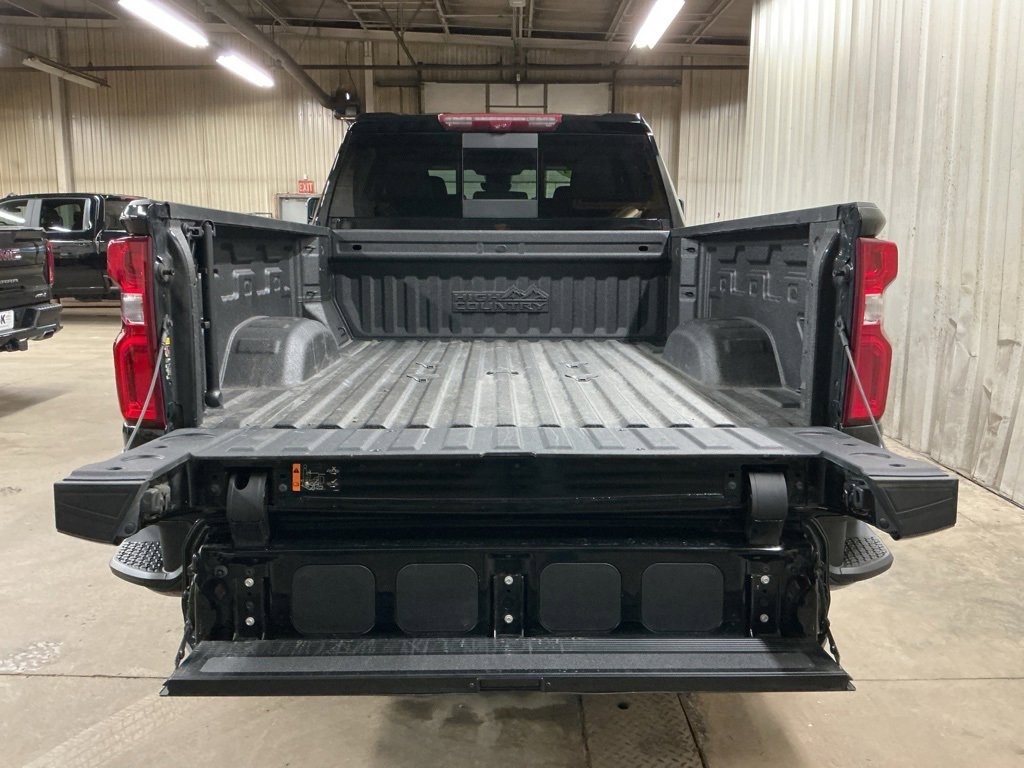 Used 2024 Chevrolet Silverado 2500 High Country w/ High Country Premium Package image 10
