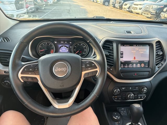 Used 2014 Jeep Cherokee Limited AWD/4WD image 10