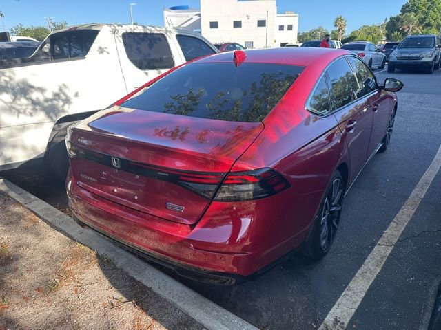 Used 2023 Honda Accord Touring image 2