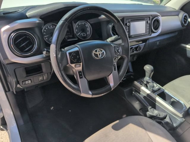 Used 2018 Toyota Tacoma SR5 RWD image 10