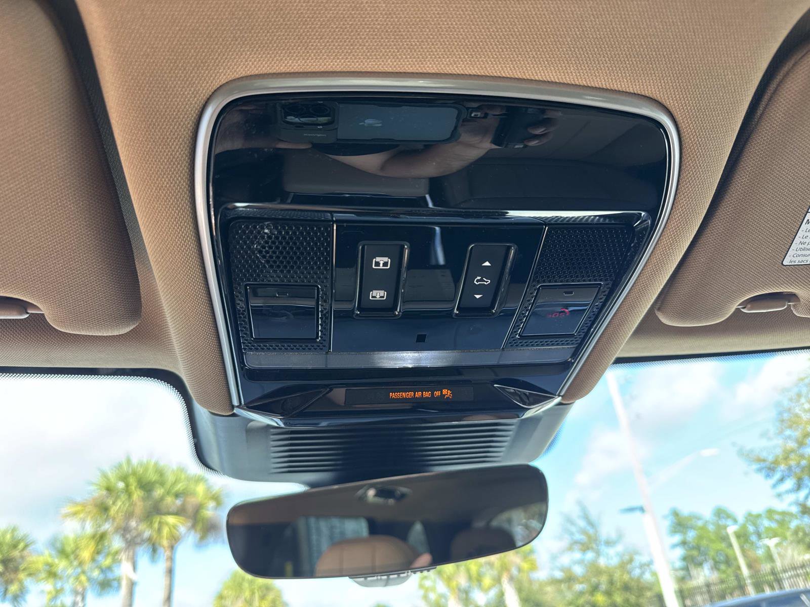 Certified 2024 Land Rover Range Rover Sport SE image 28