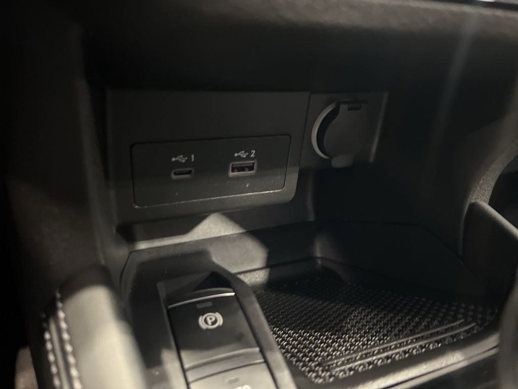 Certified 2024 Nissan Kicks SR w/ SR Premium Package image 58