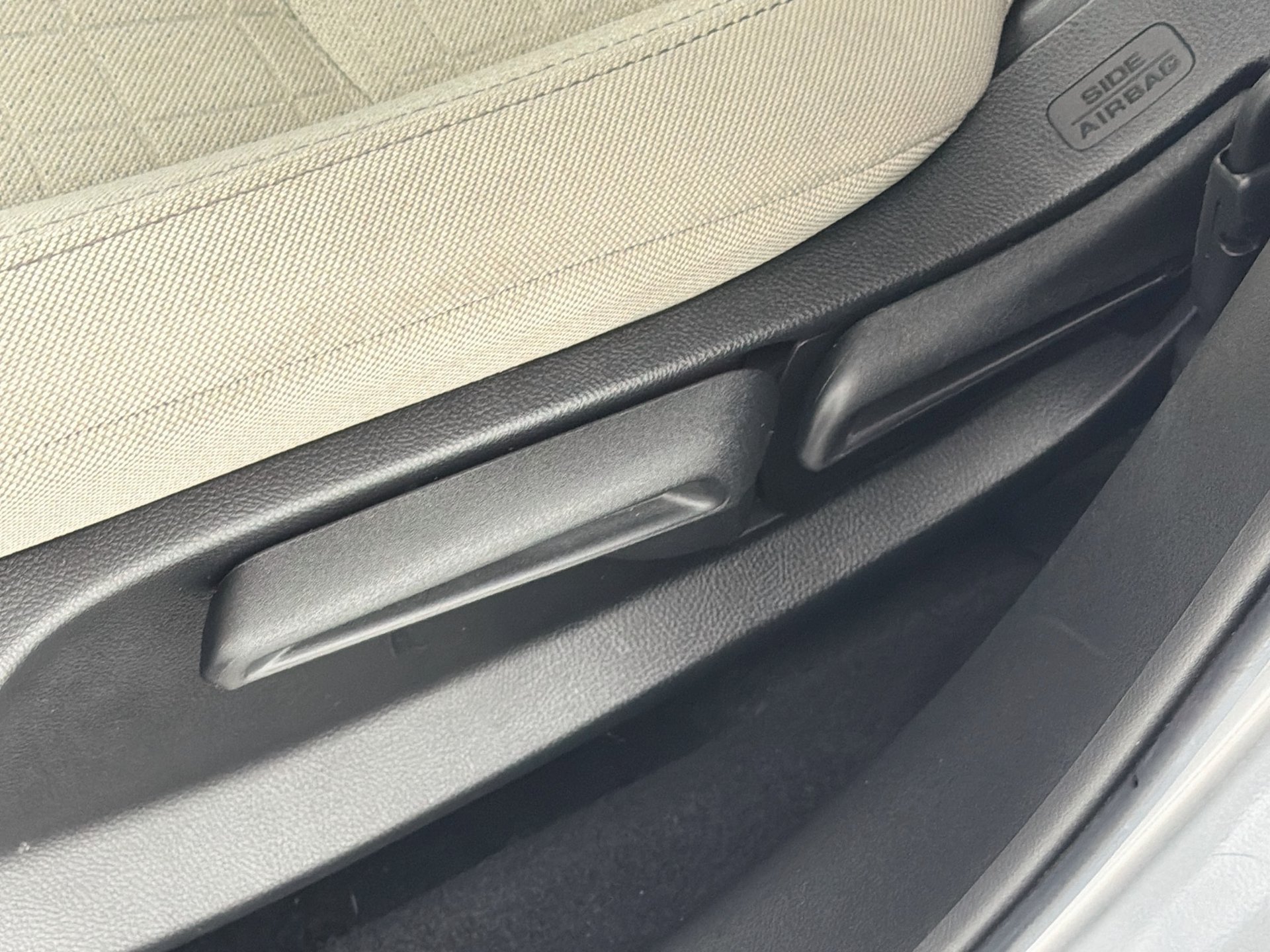 Certified 2024 Honda HR-V LX image 23