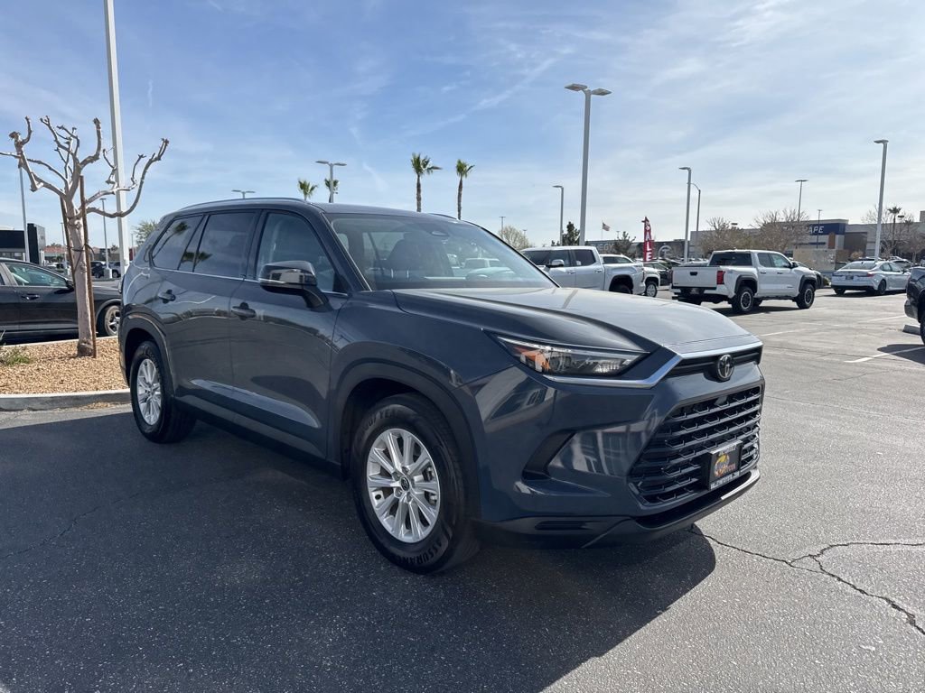 Certified 2025 Toyota Grand Highlander FWD image 4