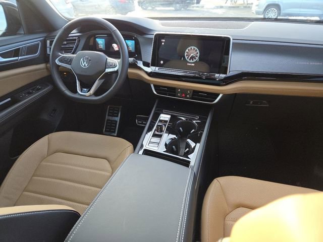 Used 2024 Volkswagen Atlas Cross Sport SEL R-Line image 29