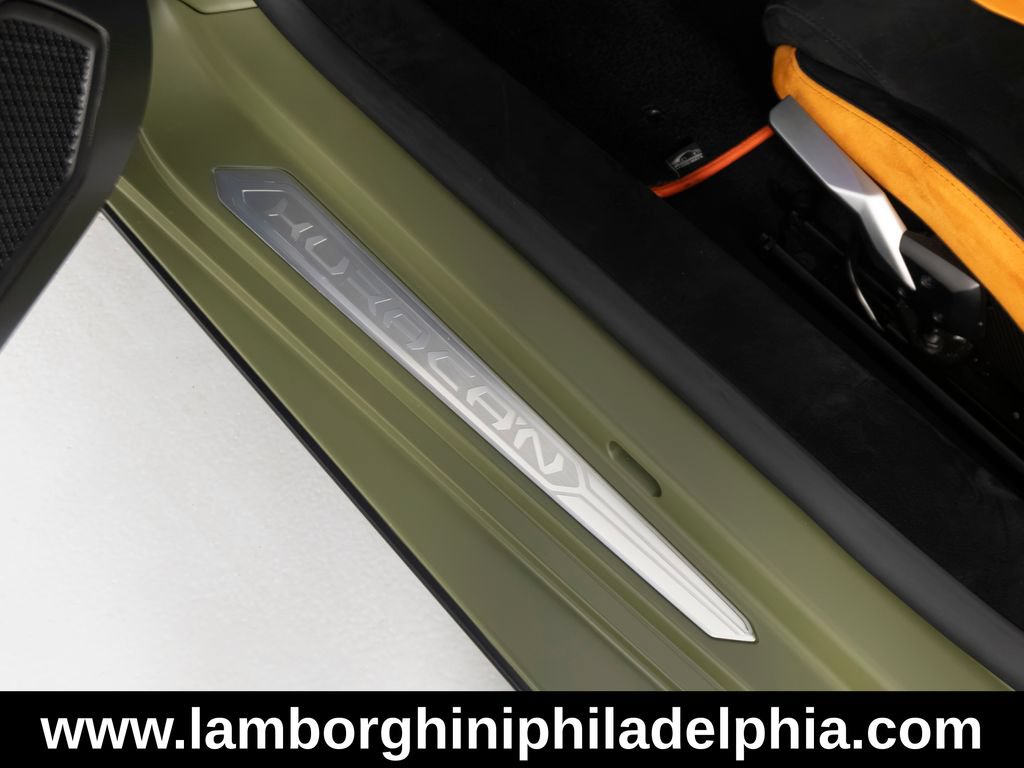Used 2023 Lamborghini Huracan STO RWD image 15