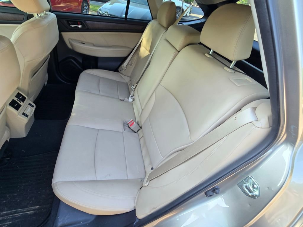 Used 2018 Subaru Outback 2.5i Limited AWD/4WD image 16