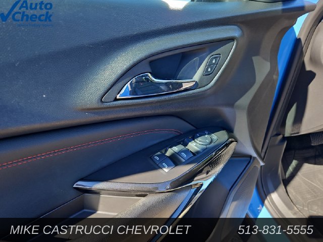 Used 2024 Chevrolet Trax RS w/ Sunroof Package FWD image 21