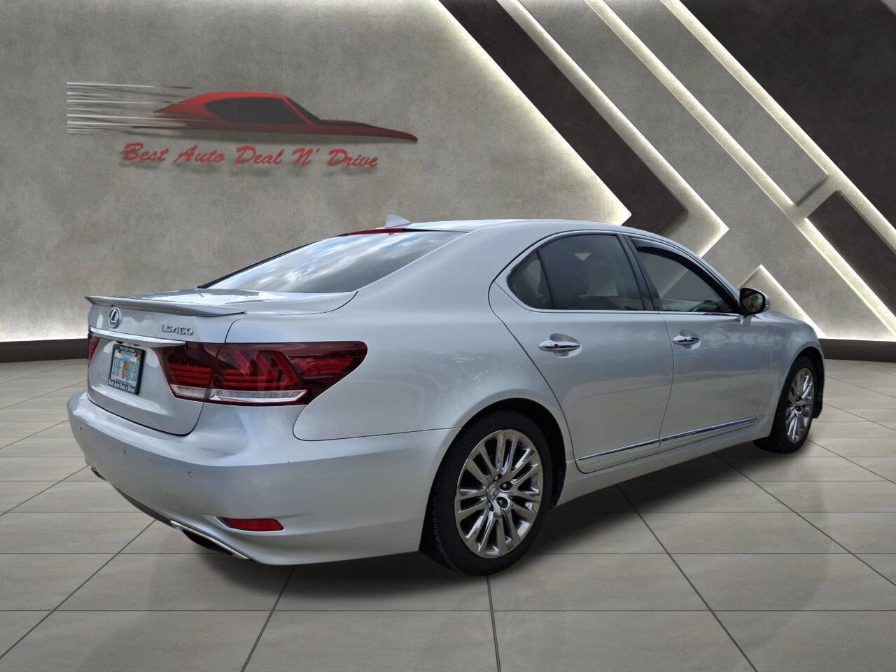 Used 2015 Lexus LS 460 image 3