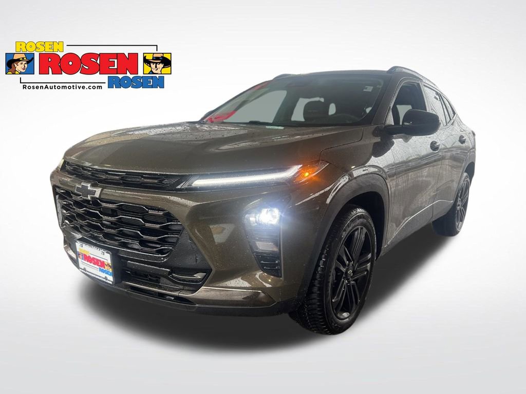 Used 2024 Chevrolet Trax ACTIV w/ Sunroof Package FWD image 1