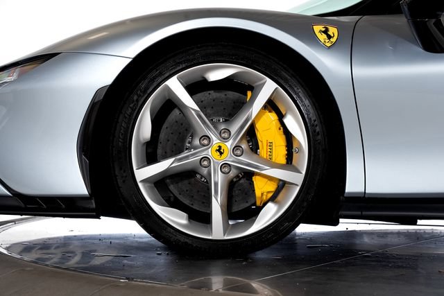 Used 2024 Ferrari SF90 Spider AWD/4WD image 18