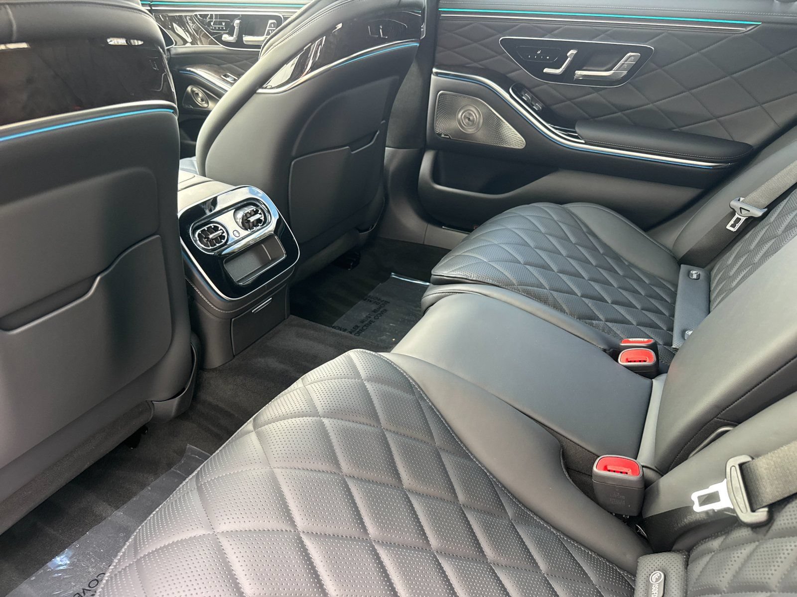 New 2027 Mercedes-Benz S 580 4MATIC Sedan image 12